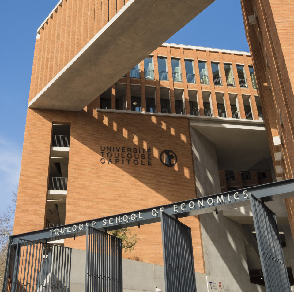 Façade de Toulouse School of Economics